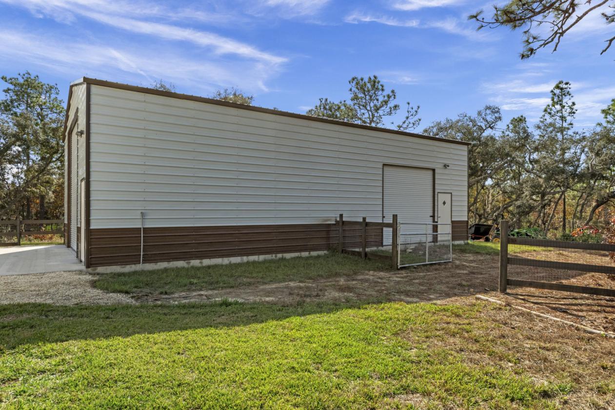 2023 Built Mini-Farm in Pine Ridge Estates - photo 21
