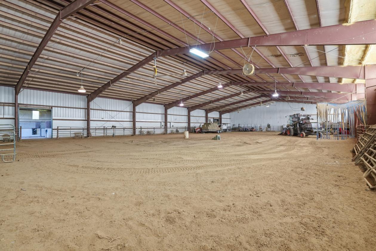 Professional Equine Training Facility & 47.5 Acres - photo 8