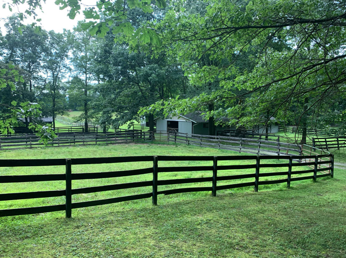 FARM ASSESSED 8 STALL, 4 BED 4 FULL BATH! IMMACULATE! Branchville