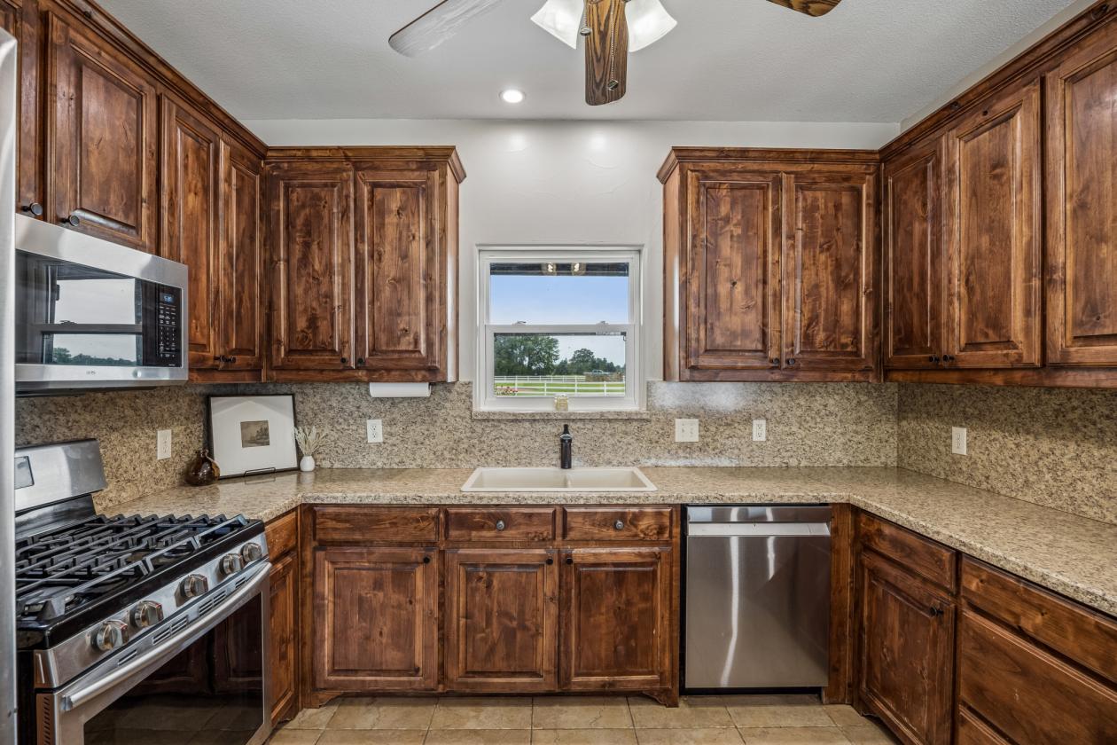 exceptional 12-acre equestrian estate - photo 5