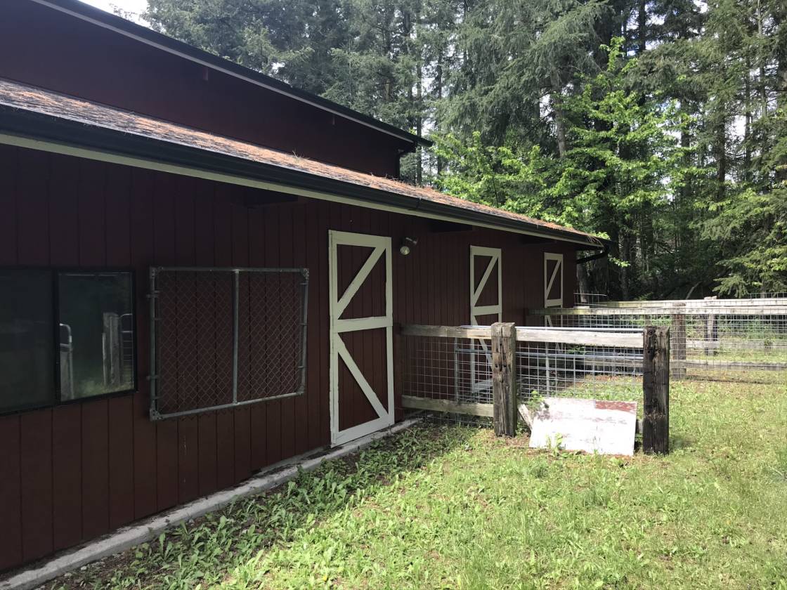 Shanghri La 12.6 Acre Horse Property One Hour Drive North... Stanwood