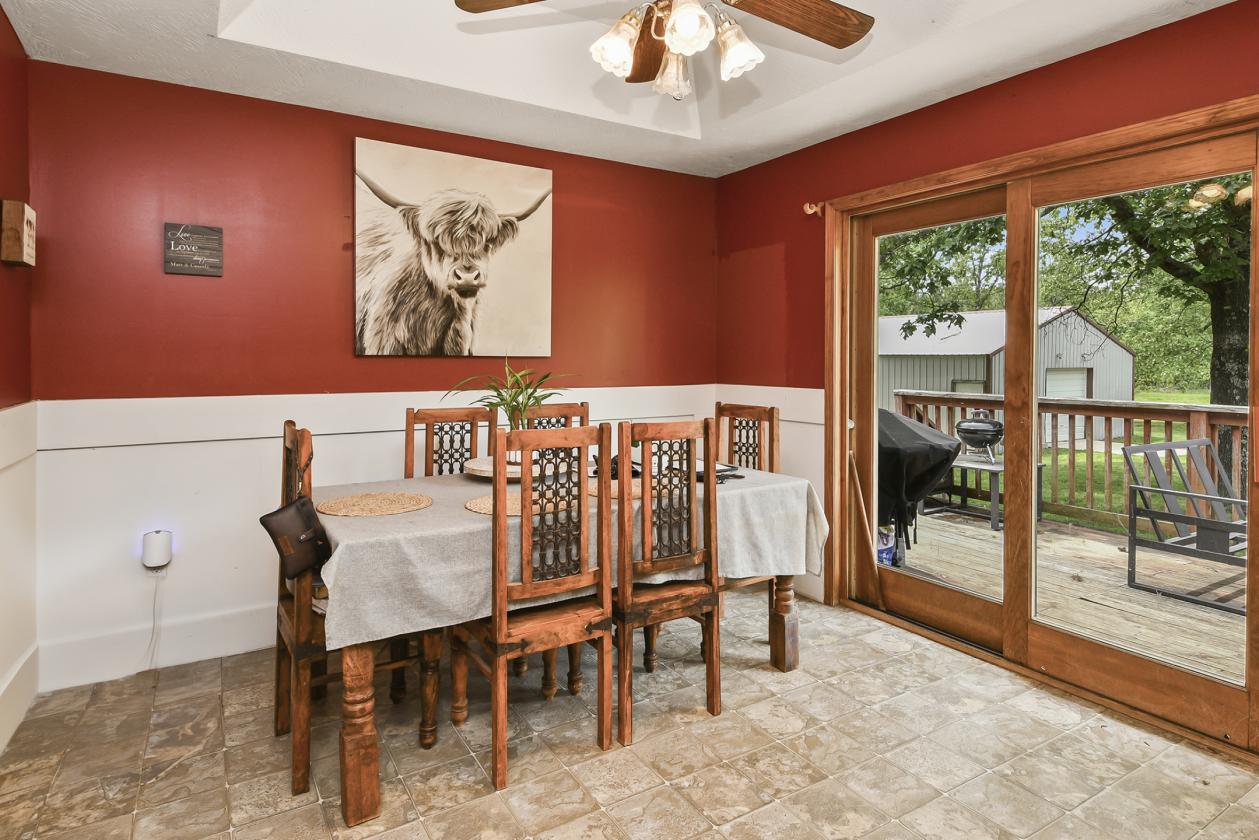 285 ac Ranch with Basement Homes and Live Water - photo 9