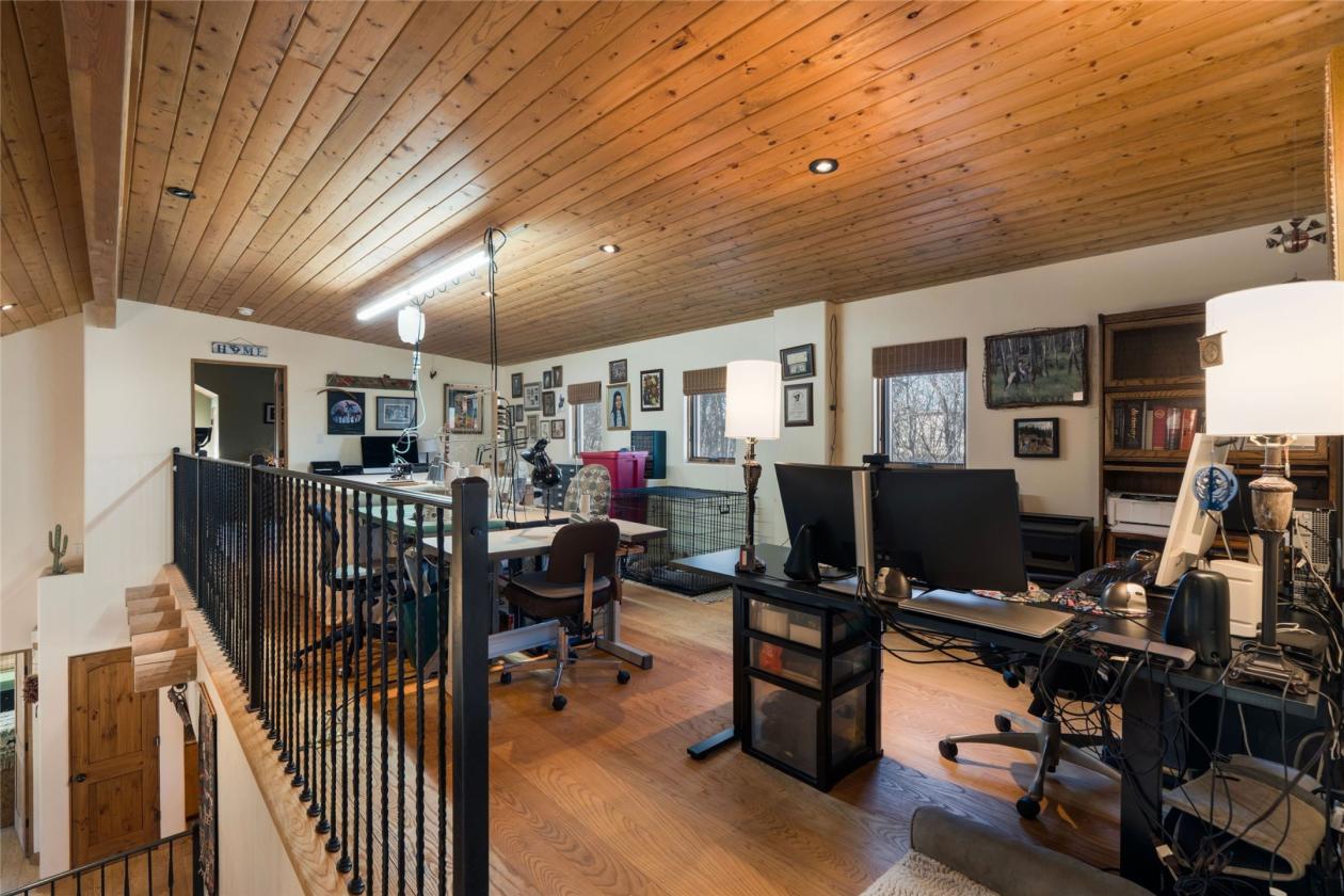 Rare and Beautiful Horse Property Near Santa Fe - photo 23