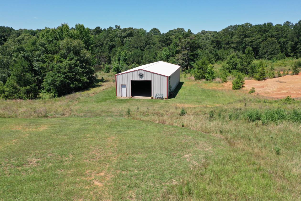 Elkhart Tx Sale Barn at May blog