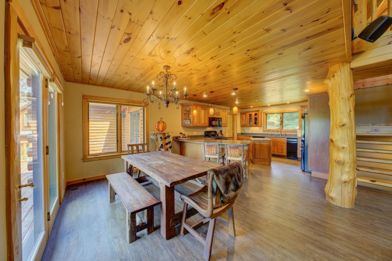 LAKE HOME NEAR SHORE-TO-SHORE EQUESTRIAN TRAIL - photo 7