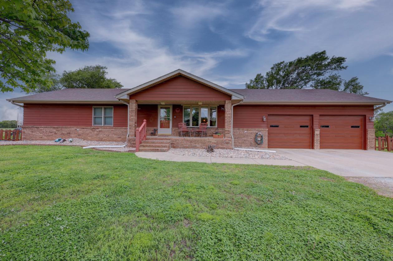 Winfield Kansas, Turn-Key Hobby Farm - photo 24