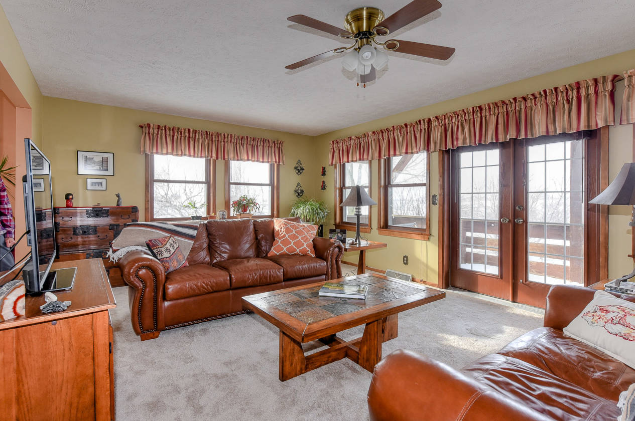 AMAZING ELKHORN ACREAGE READY FOR YOUR HORSES!! Elkhorn, Douglas