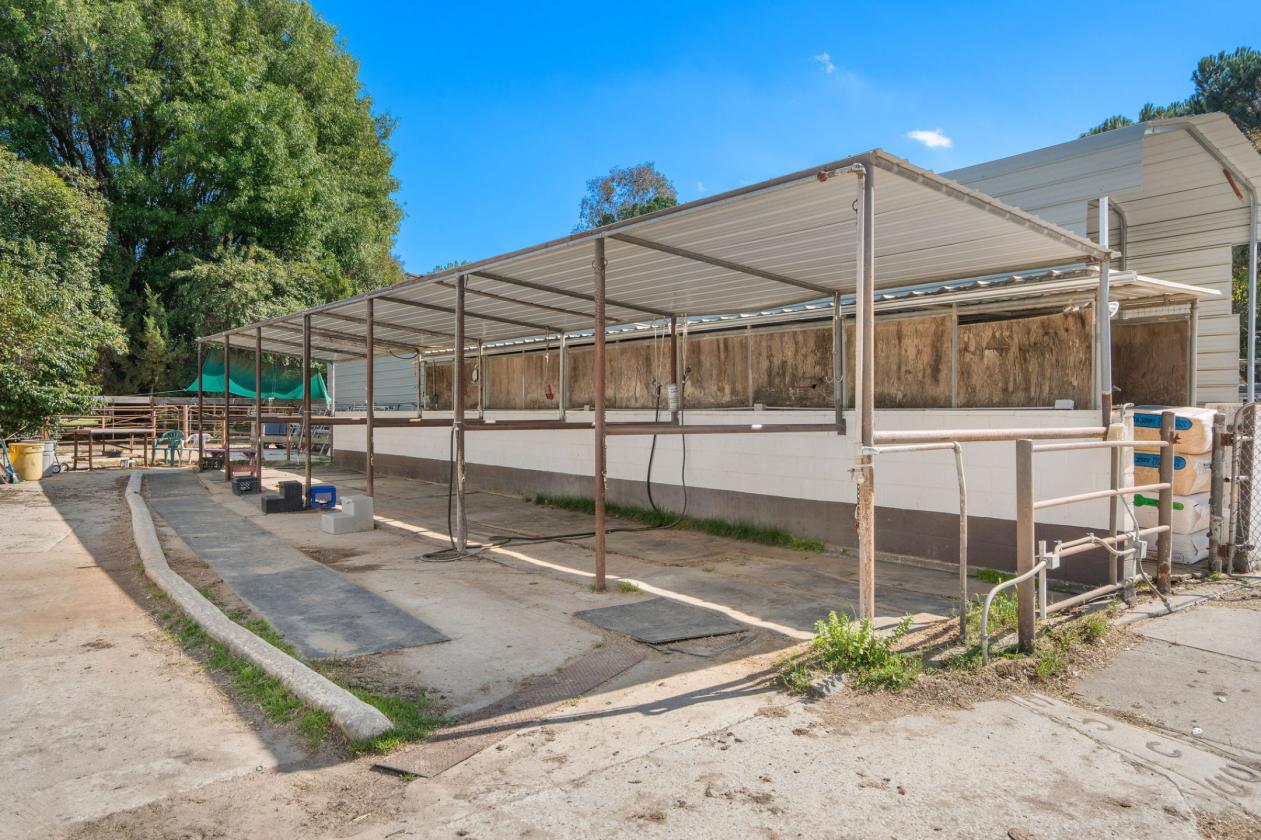 Equestrian & Investment Opportunity in Newhall - photo 11