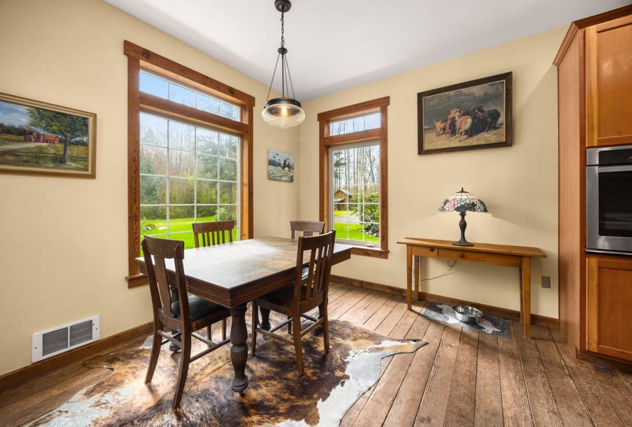 Humble Rustic Equestrian estate - photo 11