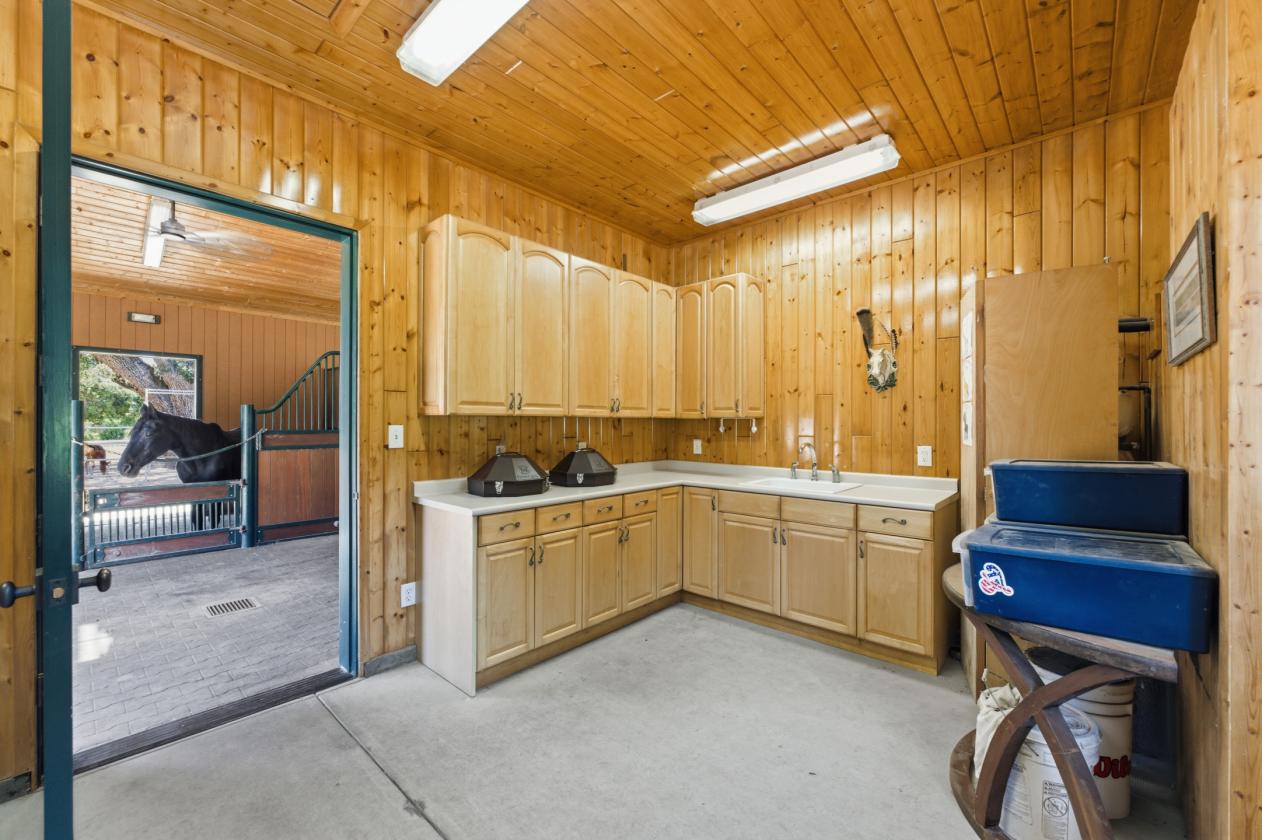 5 Acre Estate in the heart of Carmel Valley - photo 27
