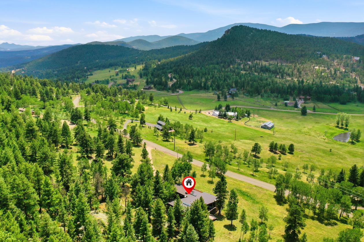 MCM Architecture & Mountain Views! - photo 25