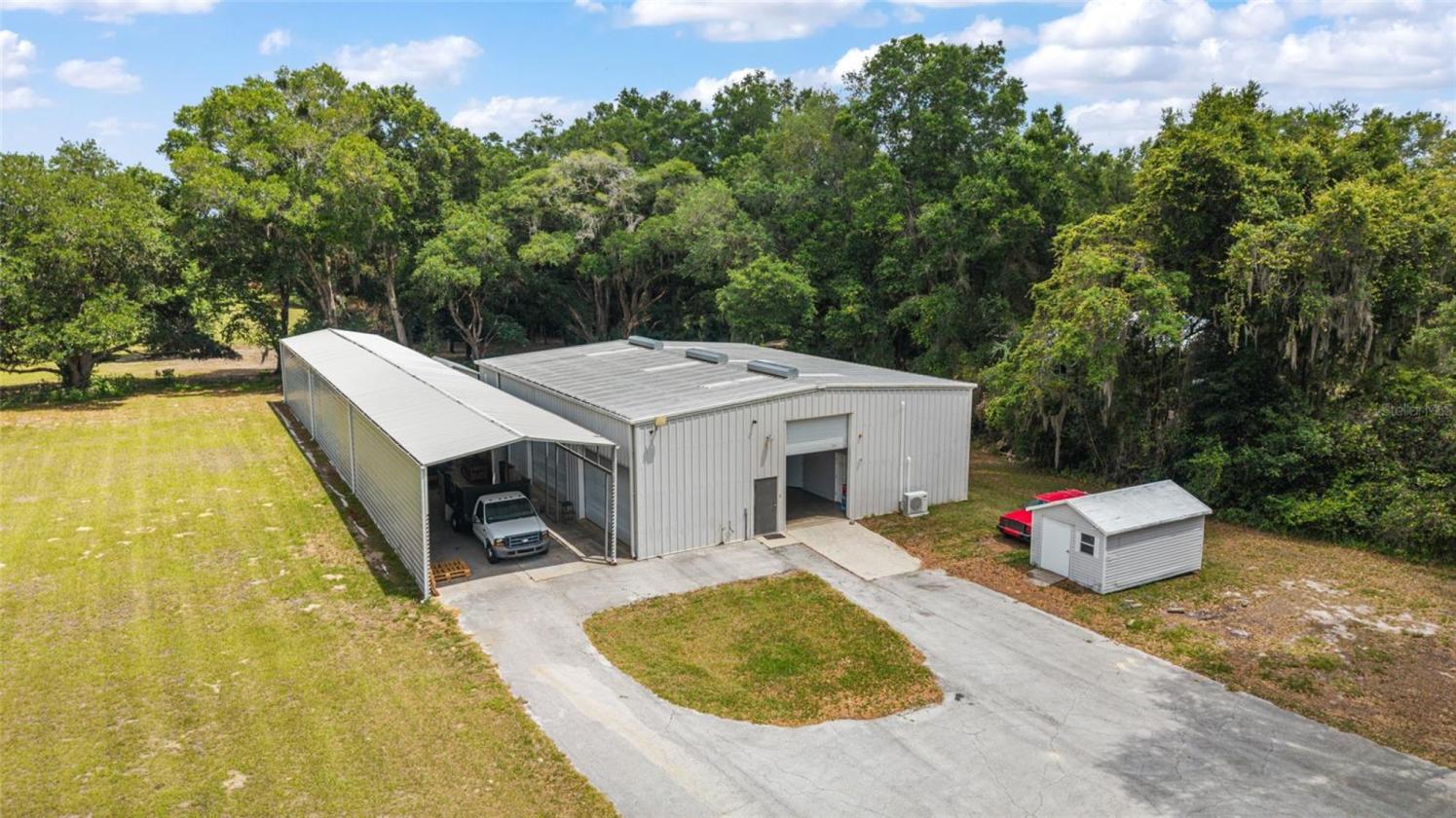 Equestrian Estate with Business Flexibility - photo 2