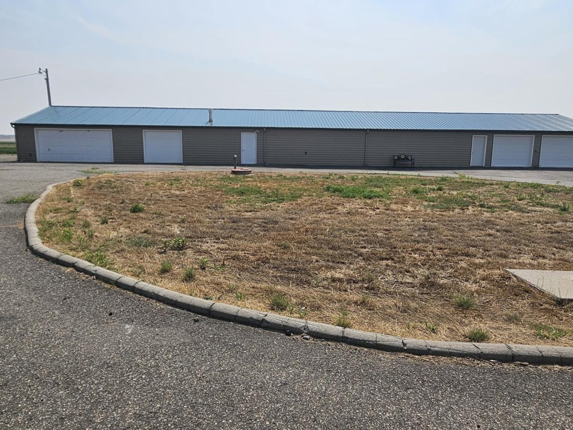 GARAGES GALORE - photo 2