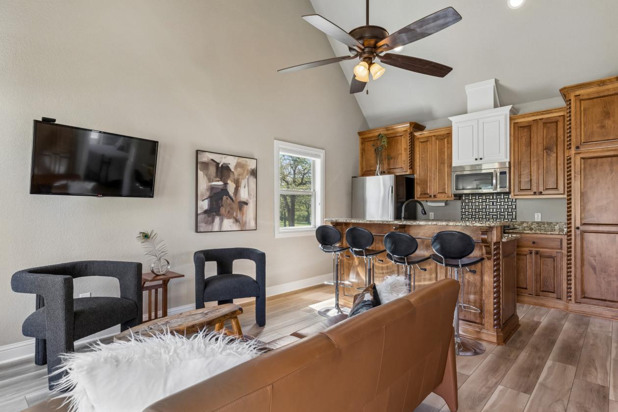 Luxury Living and Equestrian Infrastructure - photo 19