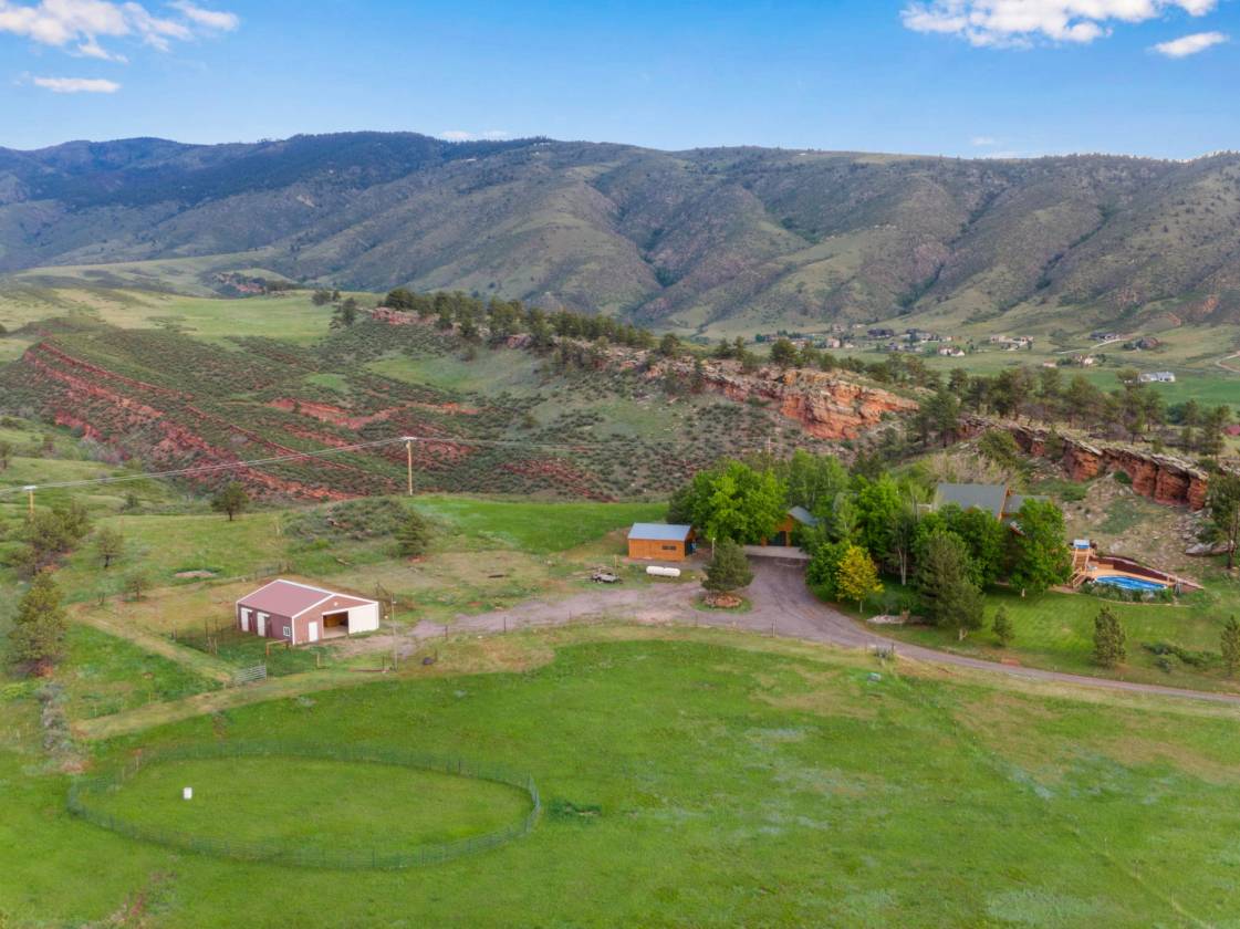 Horse Property for sale.