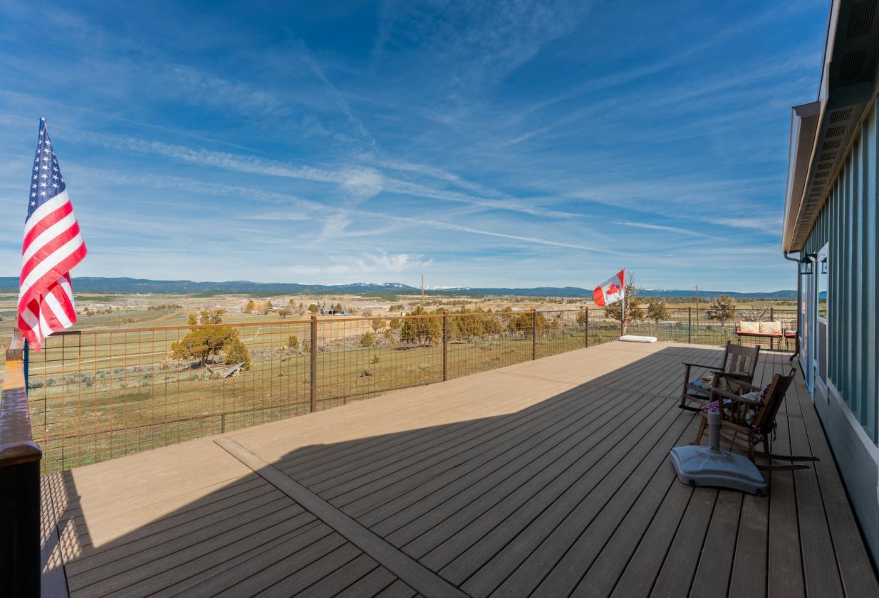 Beautiful All New Horse Property - photo 3