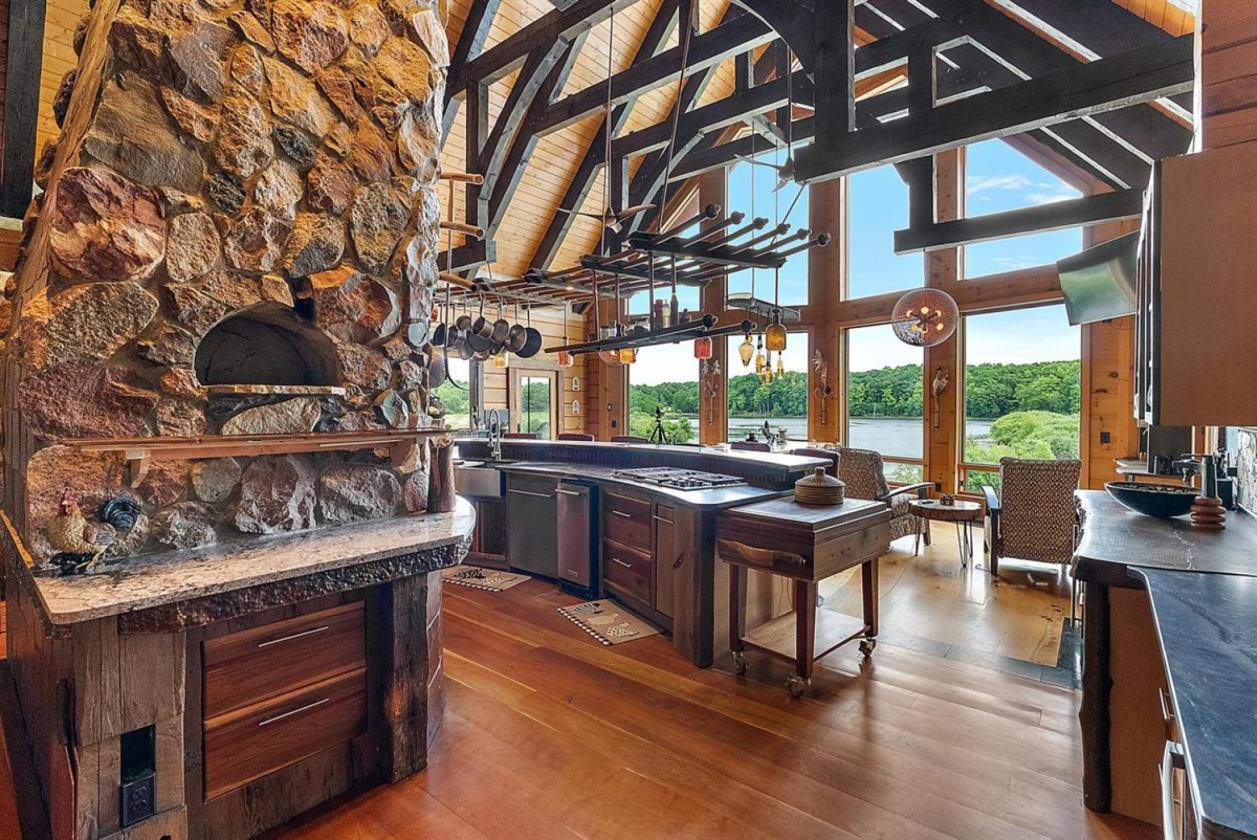 Extraordinary 160 Acre Private Estate - photo 5