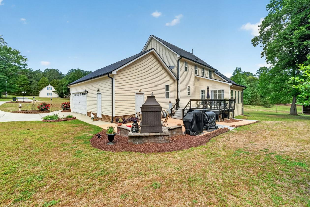 Custom Home on 3+ Horse-Ready Acres - photo 24