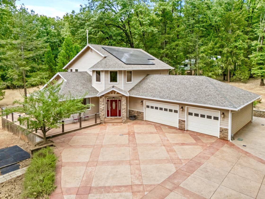 Horse Property for sale.