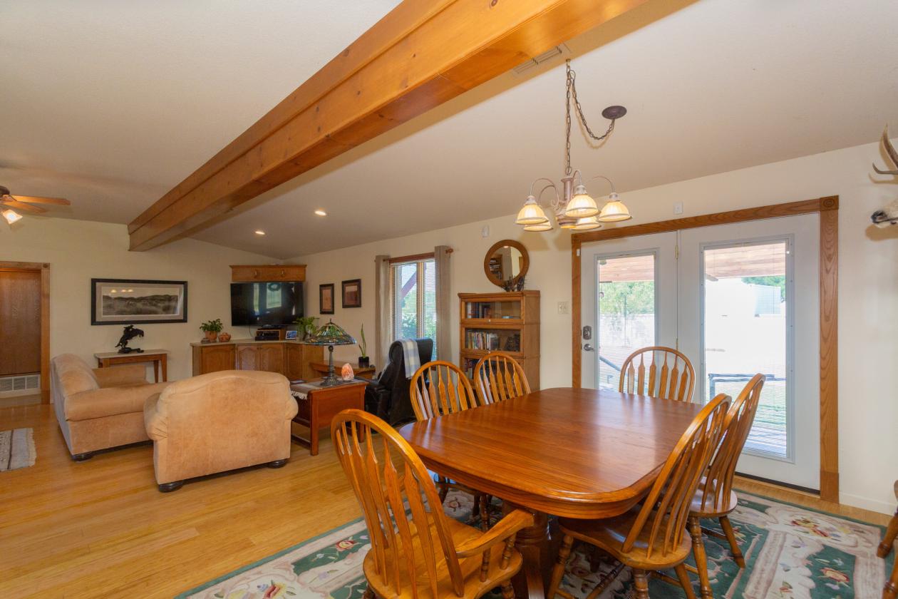 Equine enthusiasts dream property! - photo 18