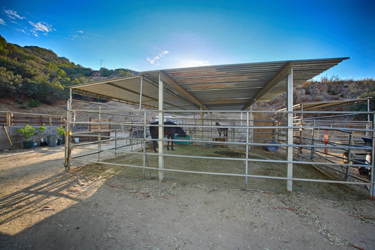 The Riverwood Ranch Horse Property | Los Angeles, Los Angeles County ...