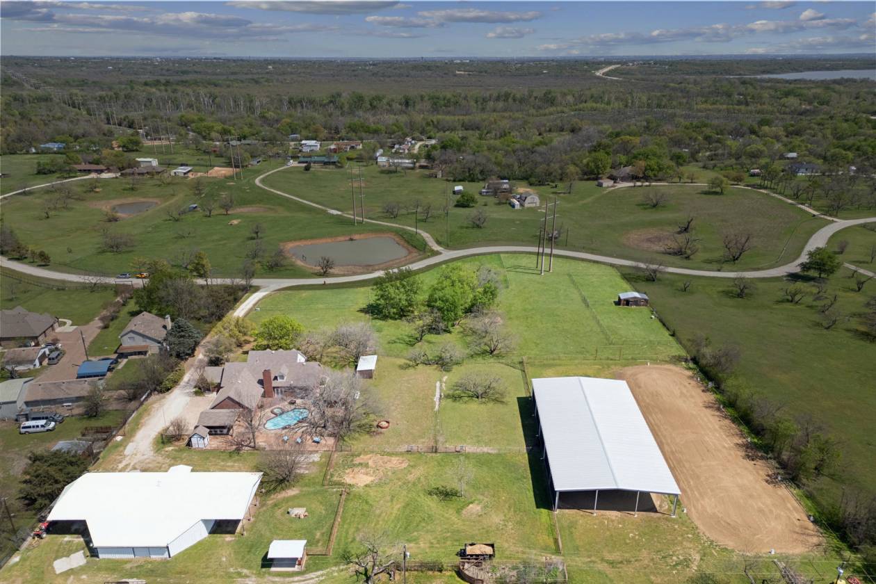 Horse Property for sale.