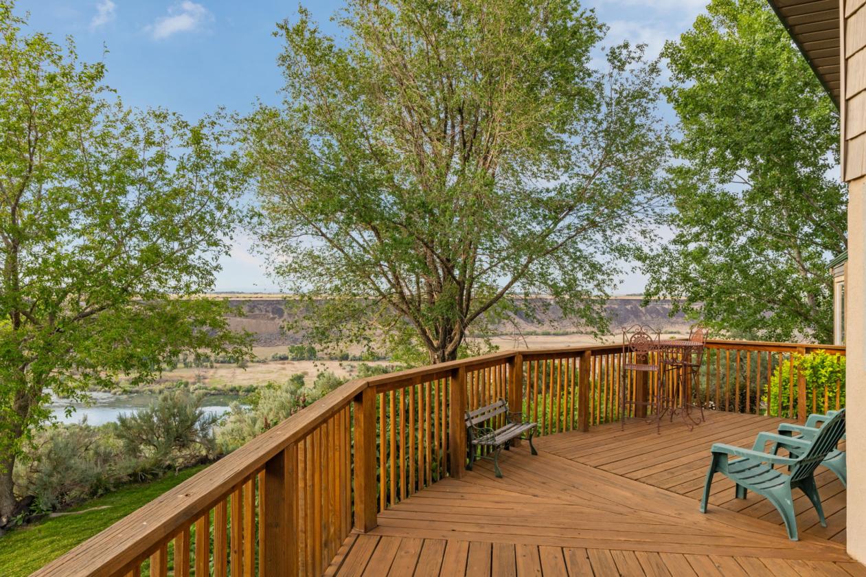 Legacy Equestrian Property with Jaw Dropping Views - photo 12