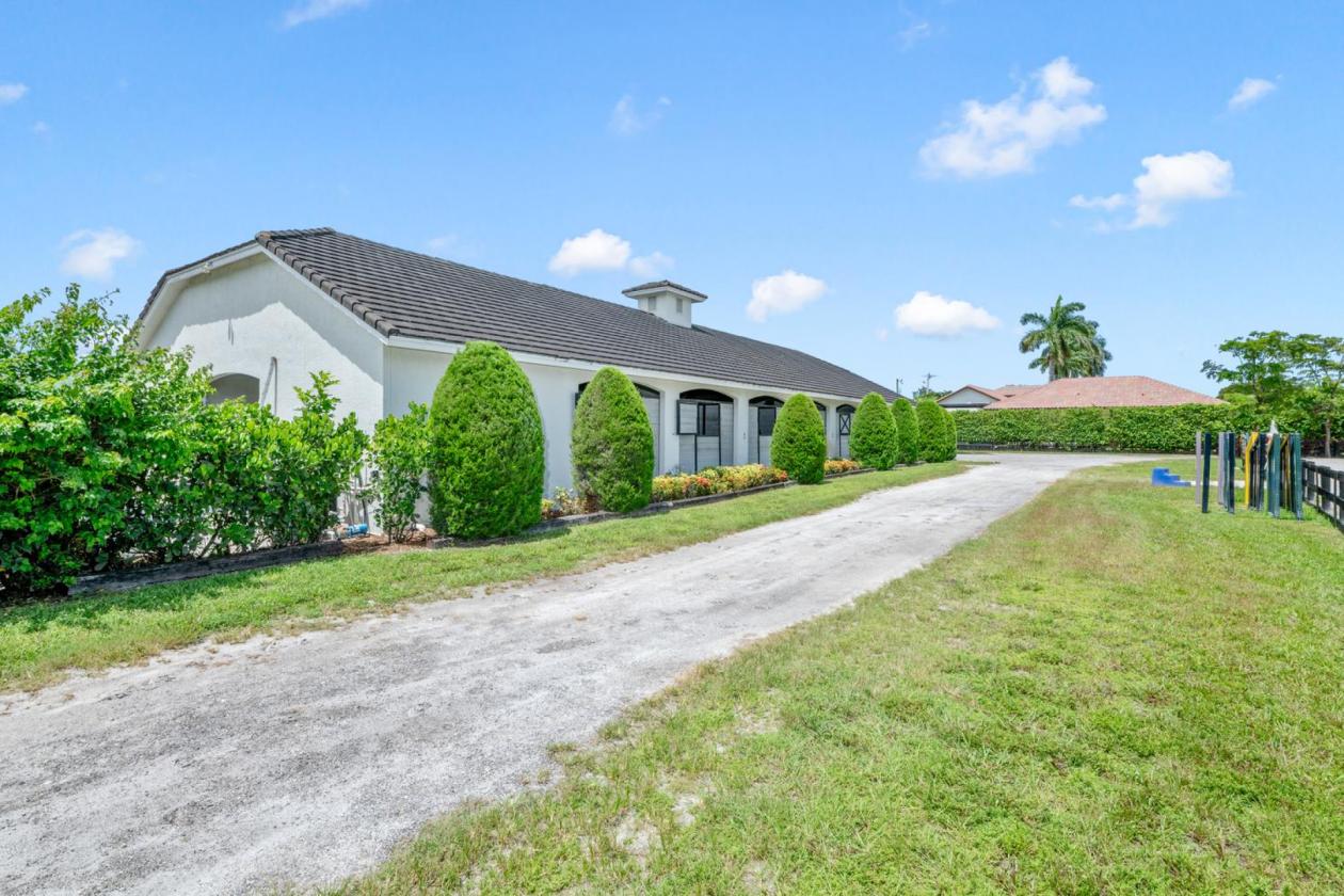 2.6 acre farm on Rolling Rock - photo 22