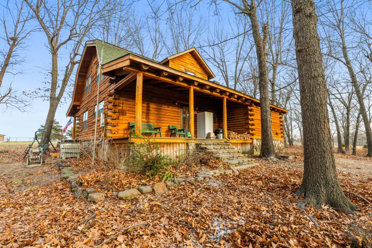 REAL LOG HOME on 12 Unrestricted Acres - photo 3