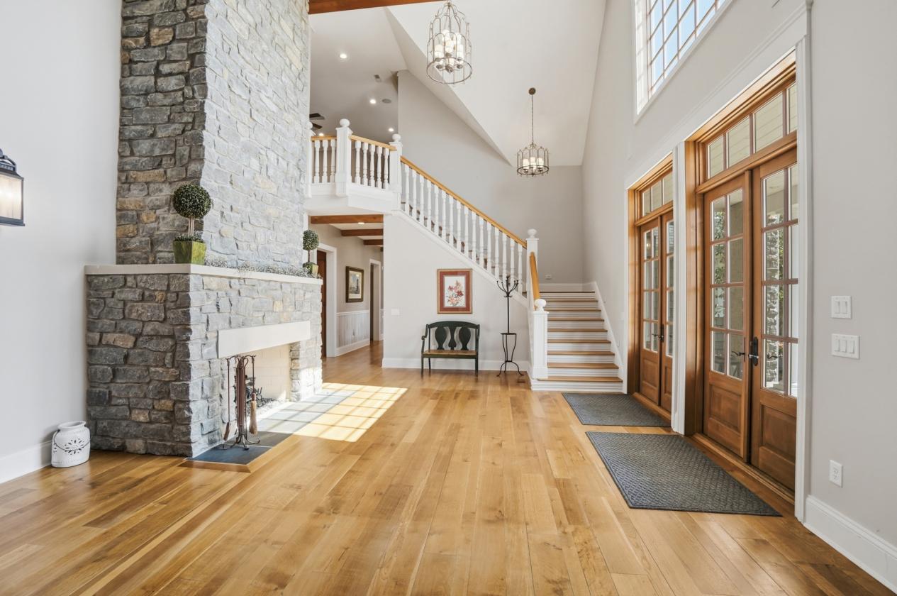 World-Class Estate in Need of Horses - photo 6