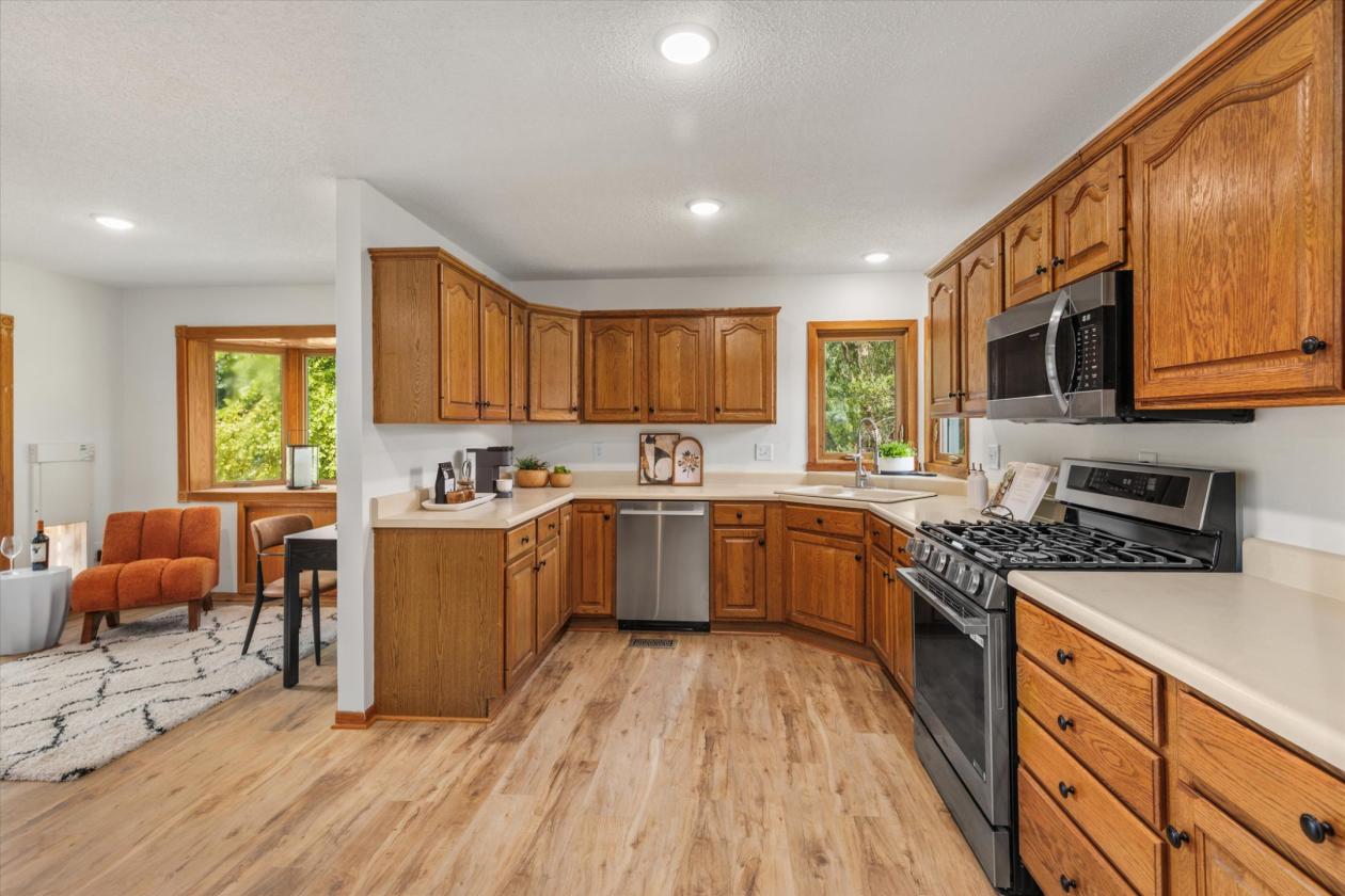 Turnkey Horse Property between Indianola + Norwalk - photo 8