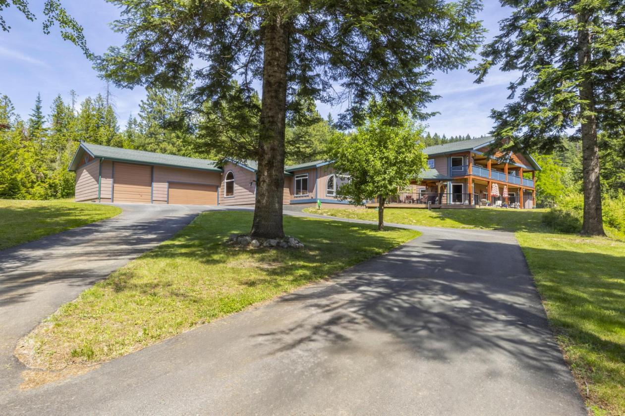 Stunning custom estate, bring your horses! - photo 27