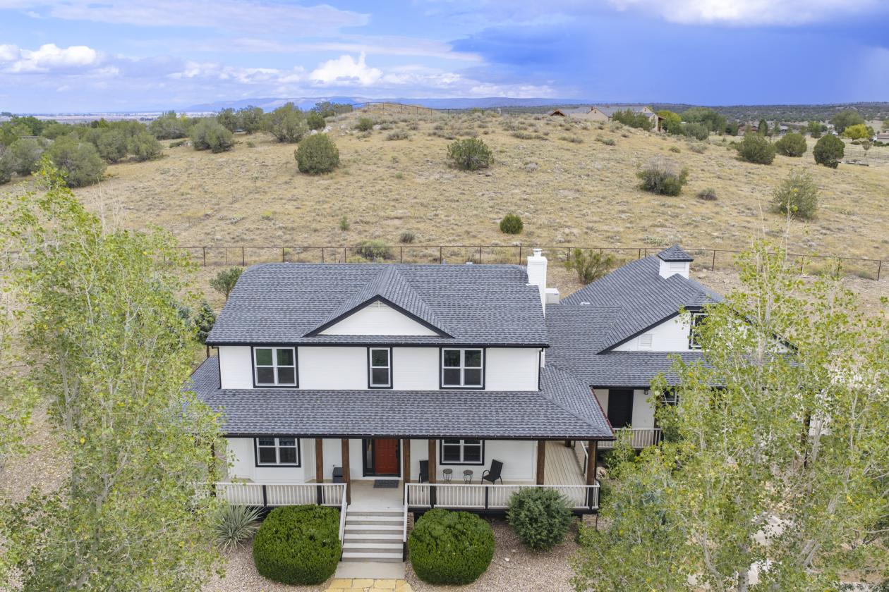 Exquisite Horse Property, Trail access from home - photo 5