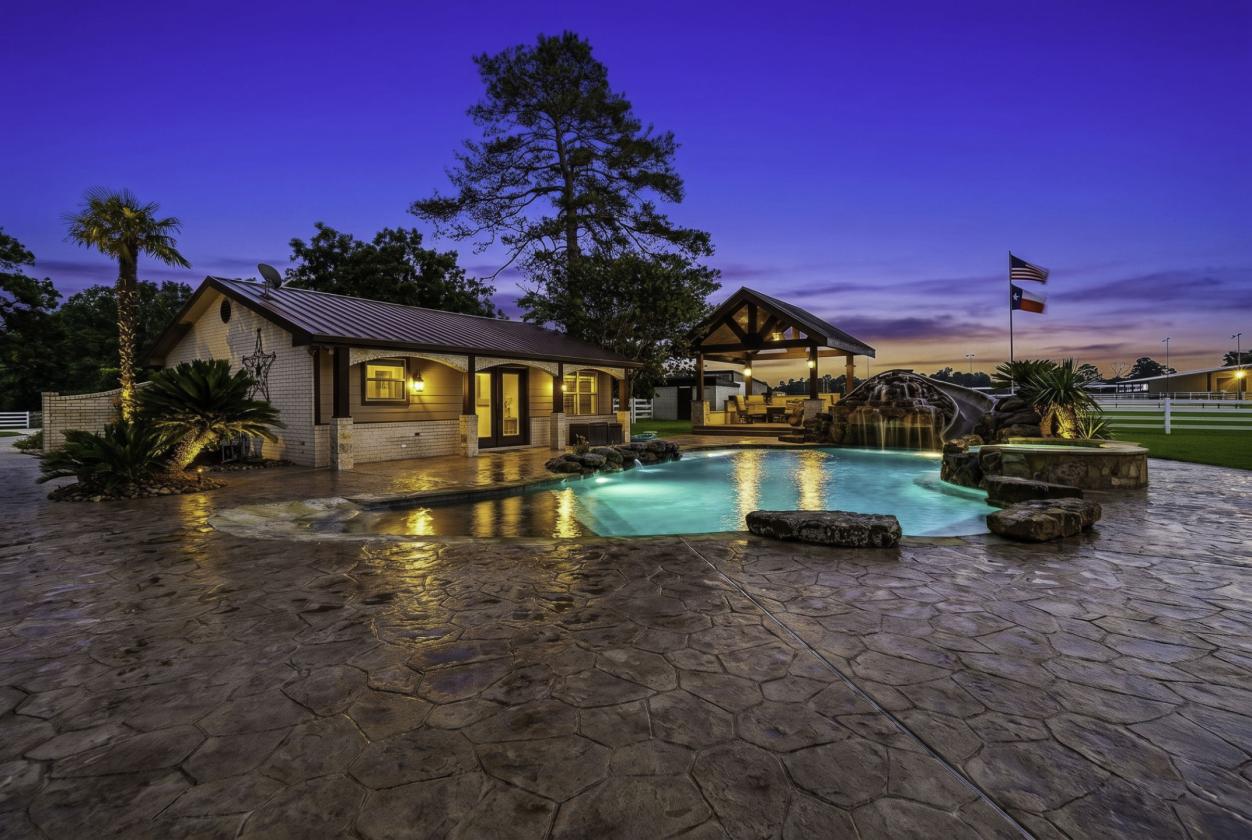 35.14± Acres | Premier Horse Property with Covered - photo 23