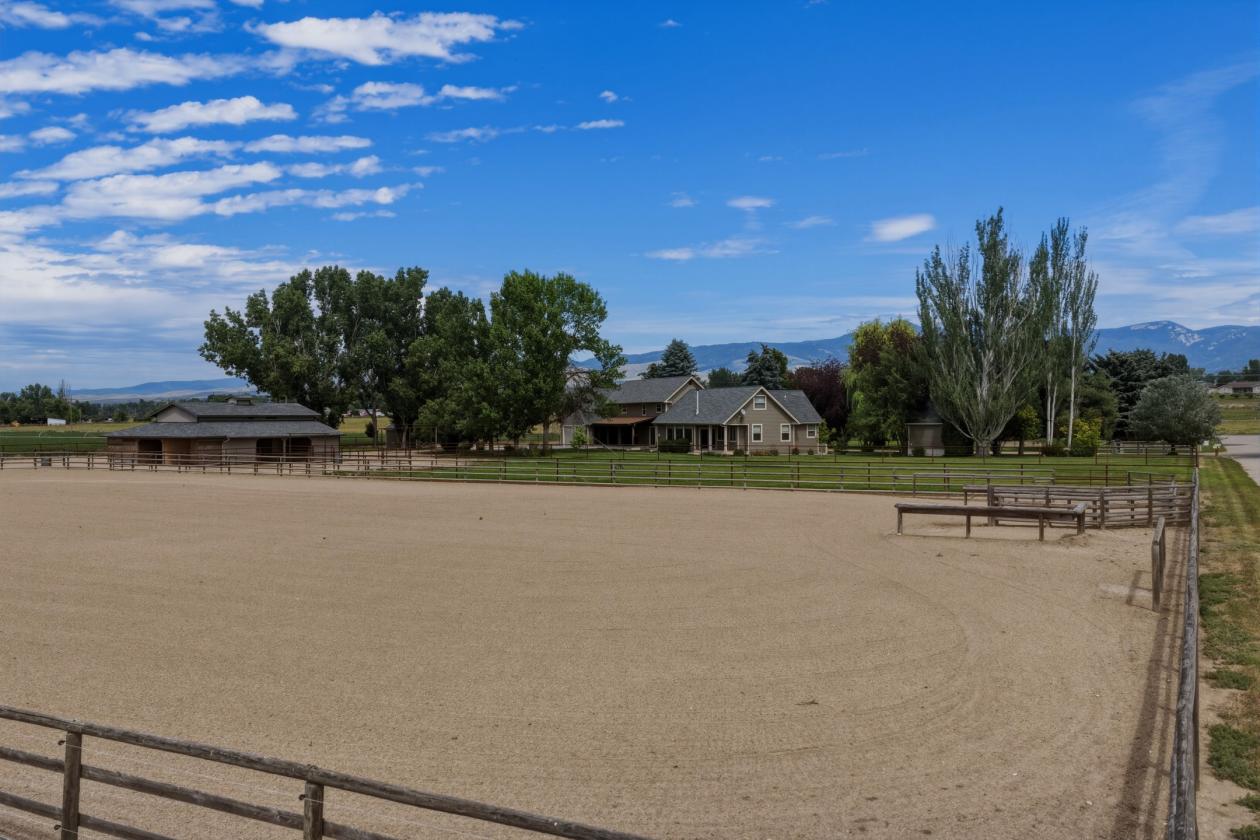 Custom Home with Endless Mountain Views - photo 13