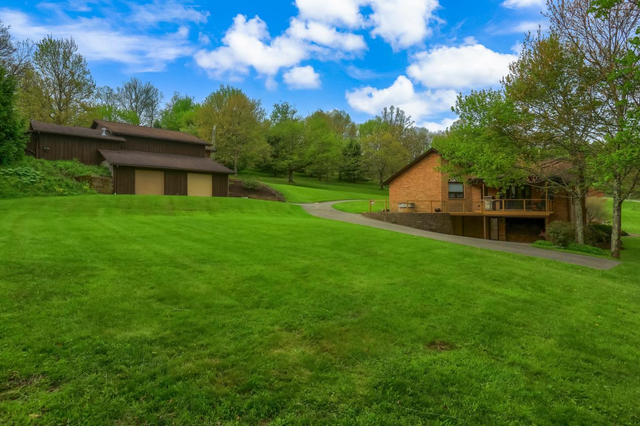 Custom home with endless opportunities! - photo 28
