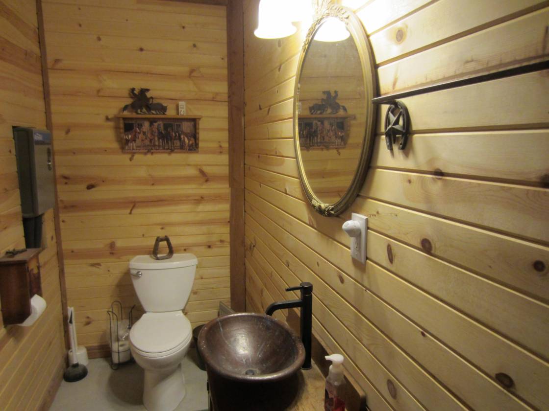 Peace and Privacy w/comforts of home - photo 11