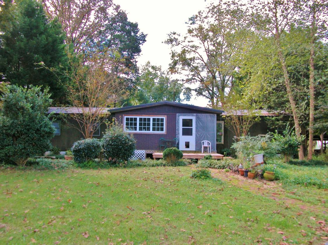 Charming Small Farm on 5 Acres Maysville, GA Maysville, Banks