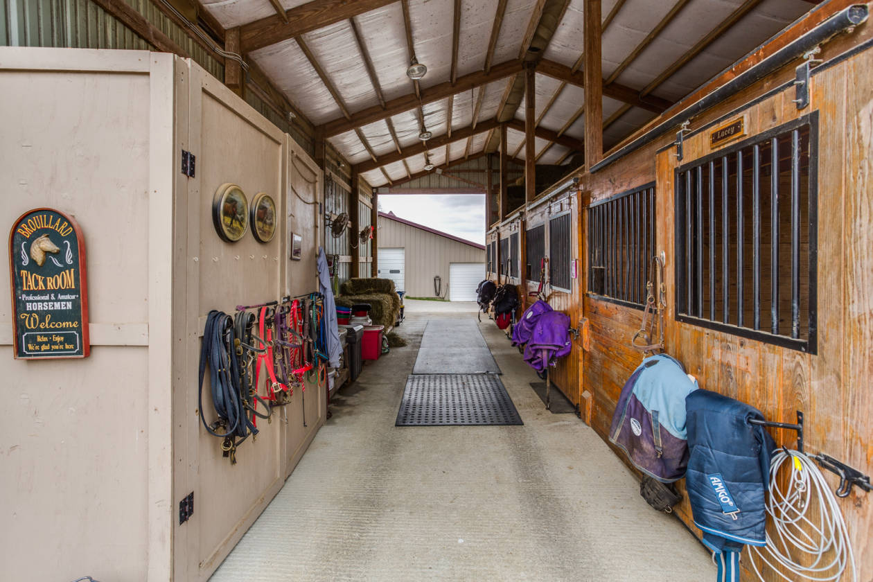 Northeast CT Horse Property With Indoor Arena on 30 Acres Hampton
