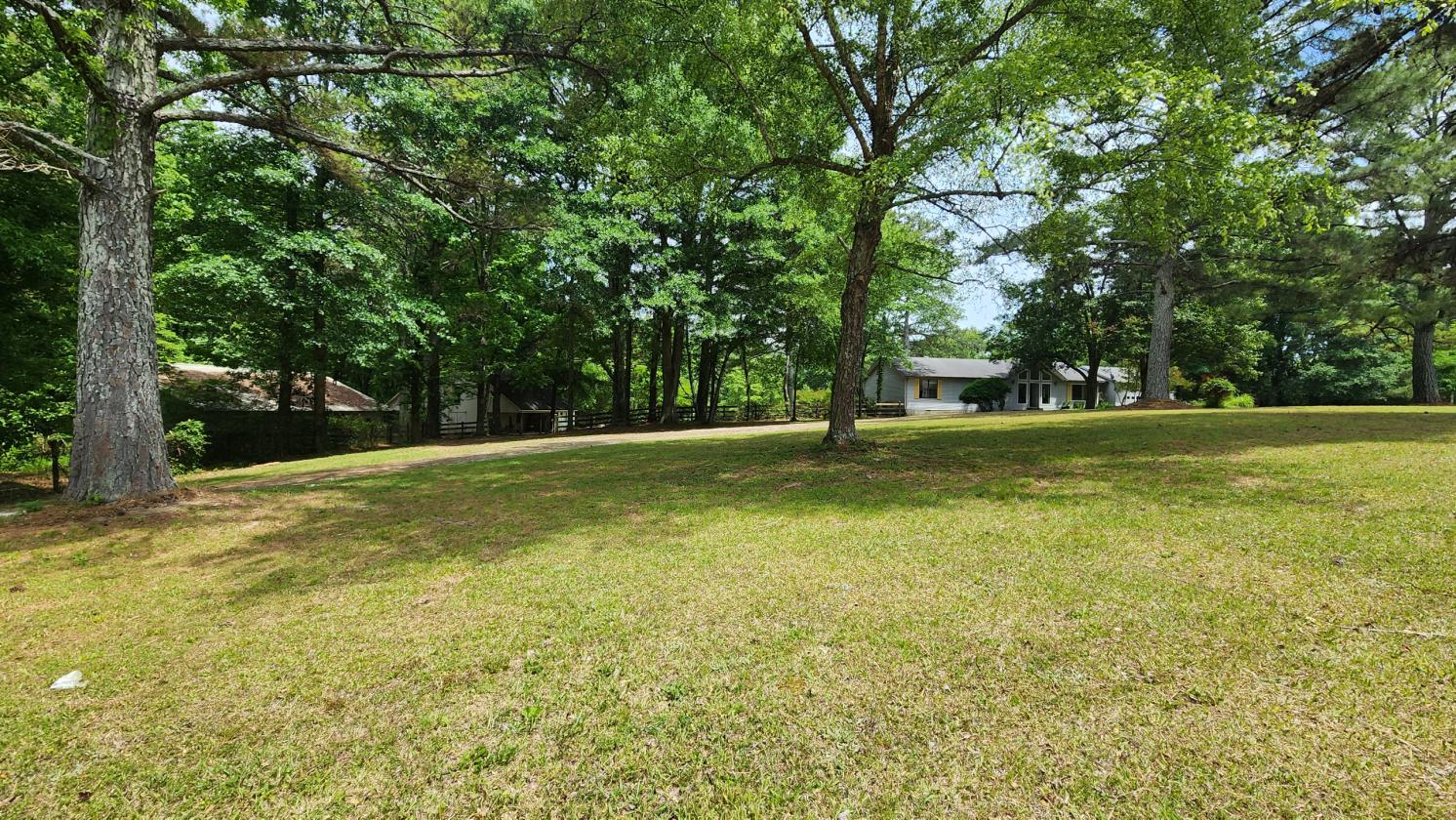 15-Acre Farmstead with guest house and pond - photo 5