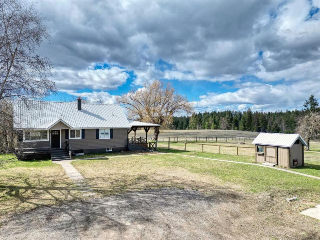 Equestrian Estate | Home, Acreage & 360° Views - photo 23