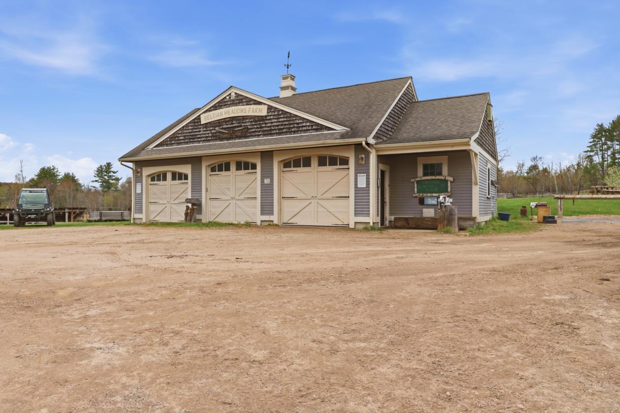 Equestrian Estate with Stunning Antique Farmhouse - photo 23