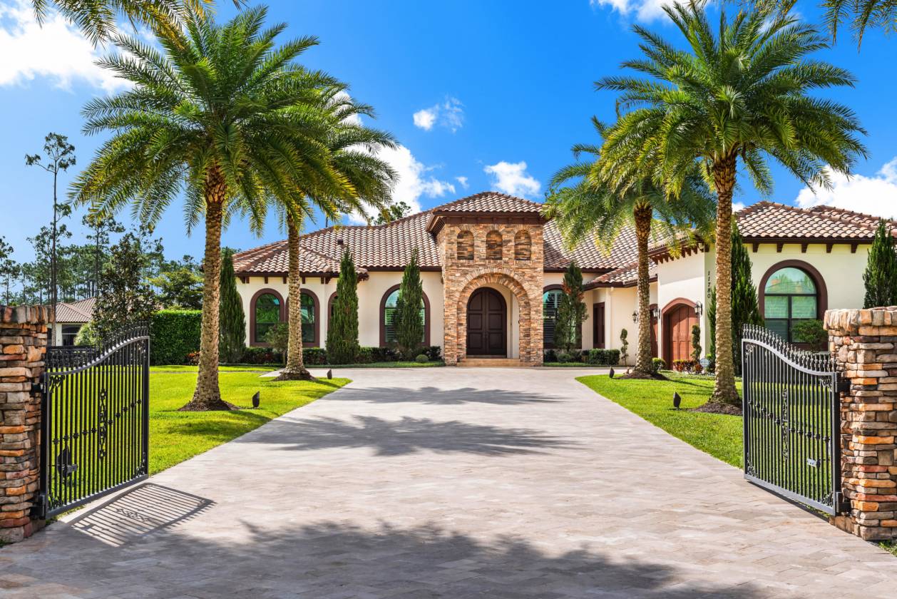 Custom Built Luxury Equestrian Estate with Stables - photo 1