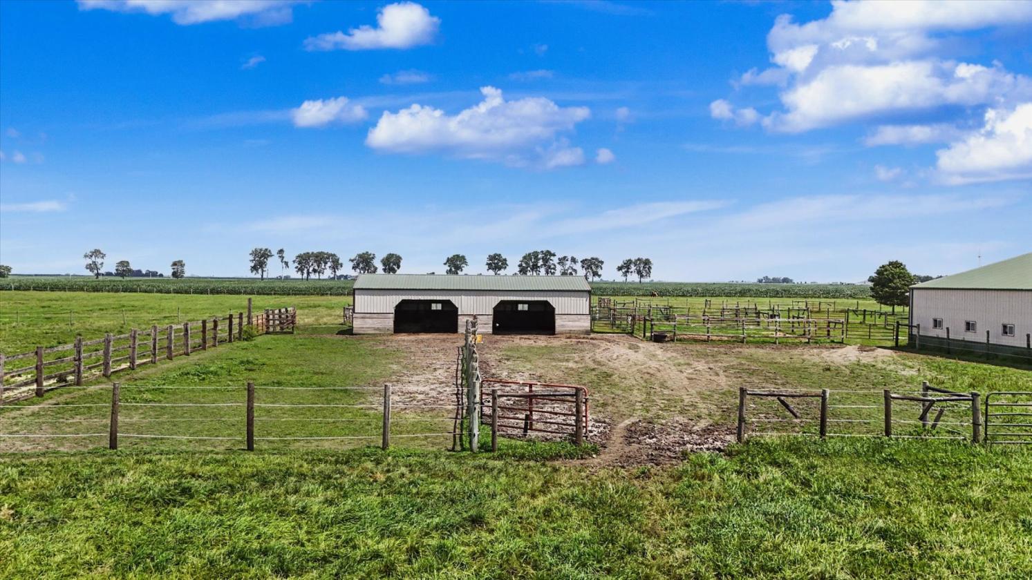 Exceptional Horse Property In Central Illinois - photo 8