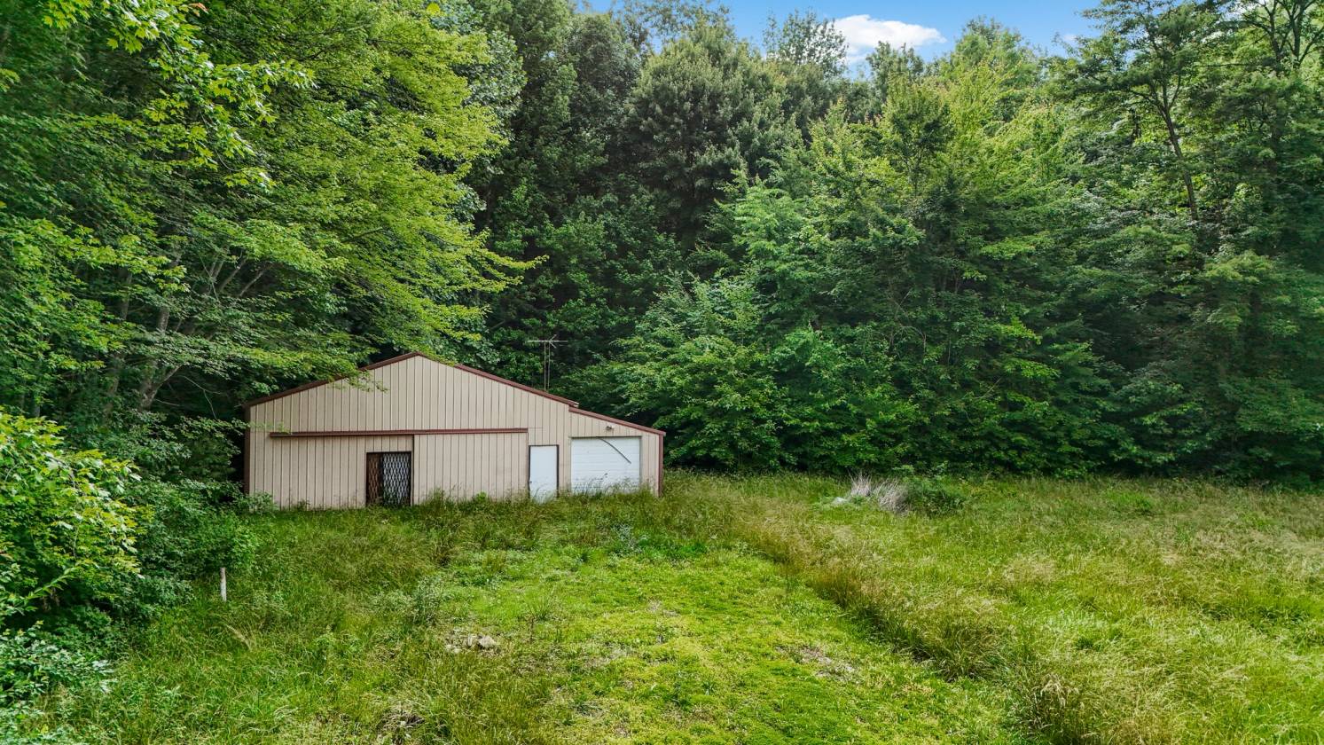 Horse Property for sale.