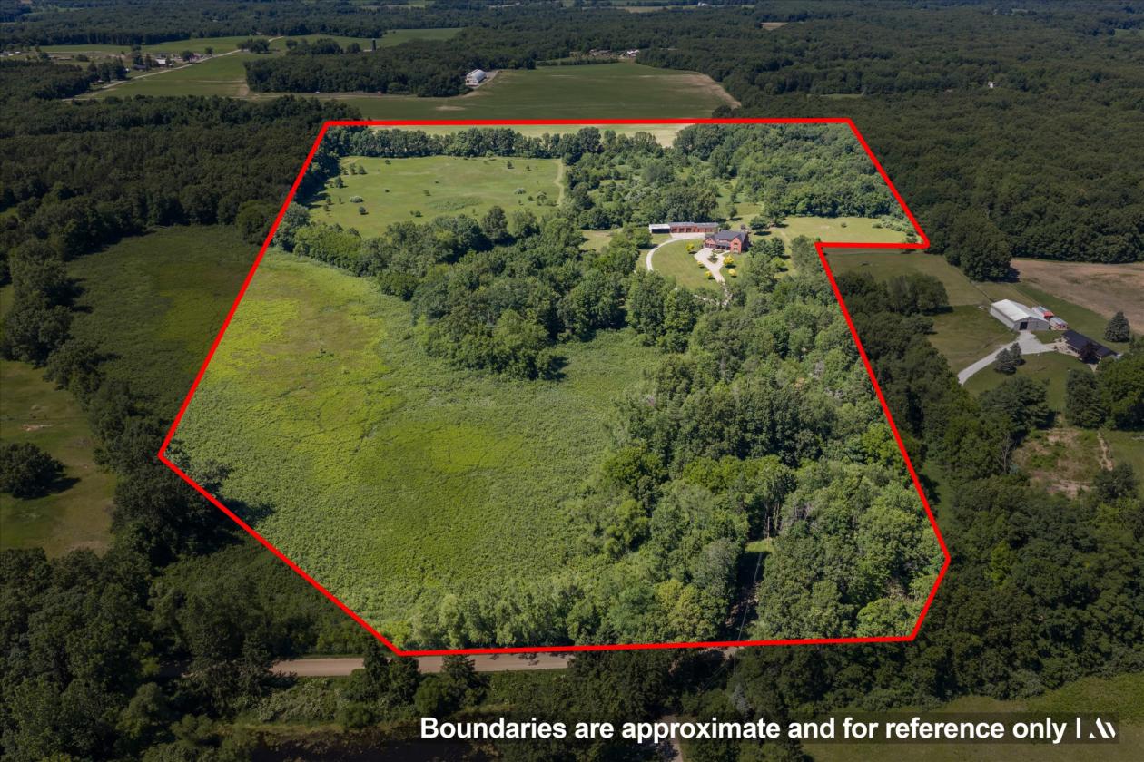Luxury equestrian living on over 51 acres - photo 19