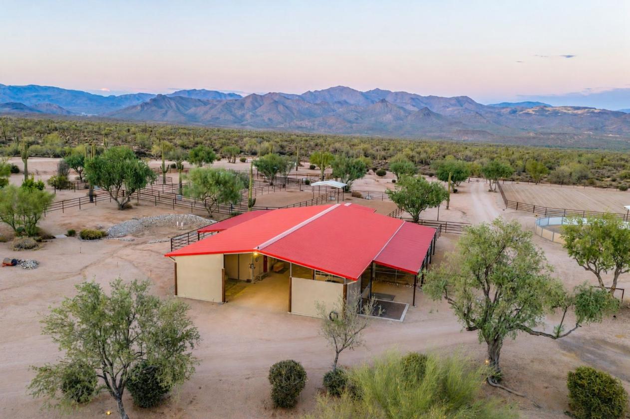 11 Acre Luxury Horse Property - Mountain Views - photo 26