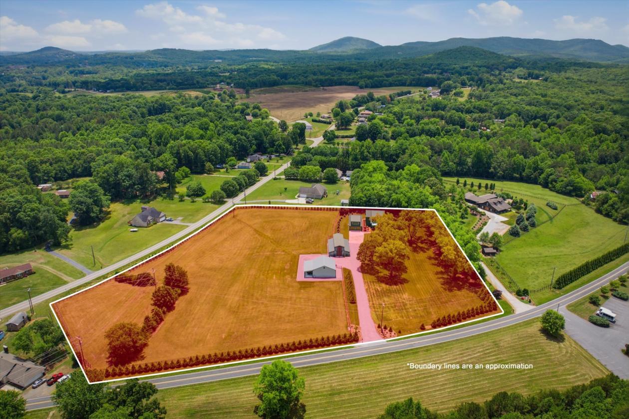 7 Acre Horse/Hobby Farm with Craftsman Style Home - photo 4