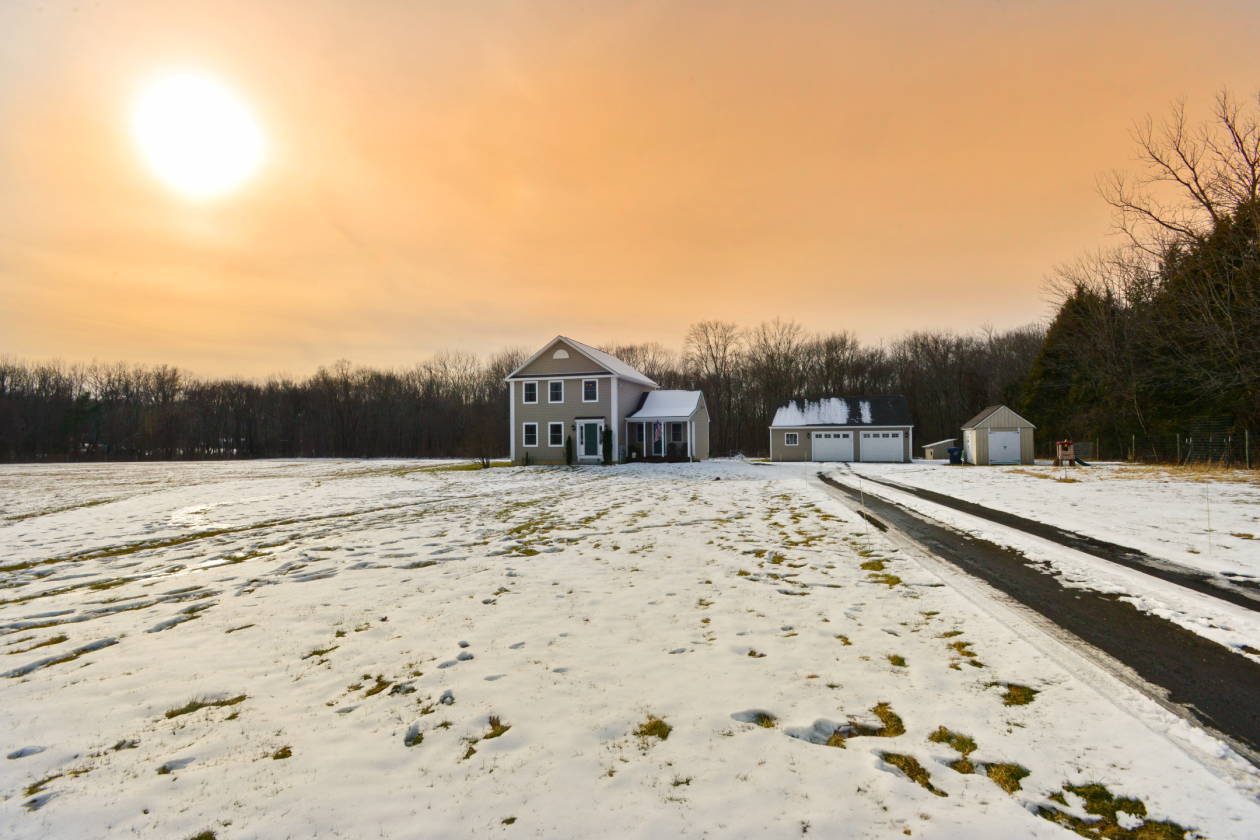 JUST SOLD !!! WONDERFUL POMFRET, CT ,HORSE PROPERTY Pomfret, Windham