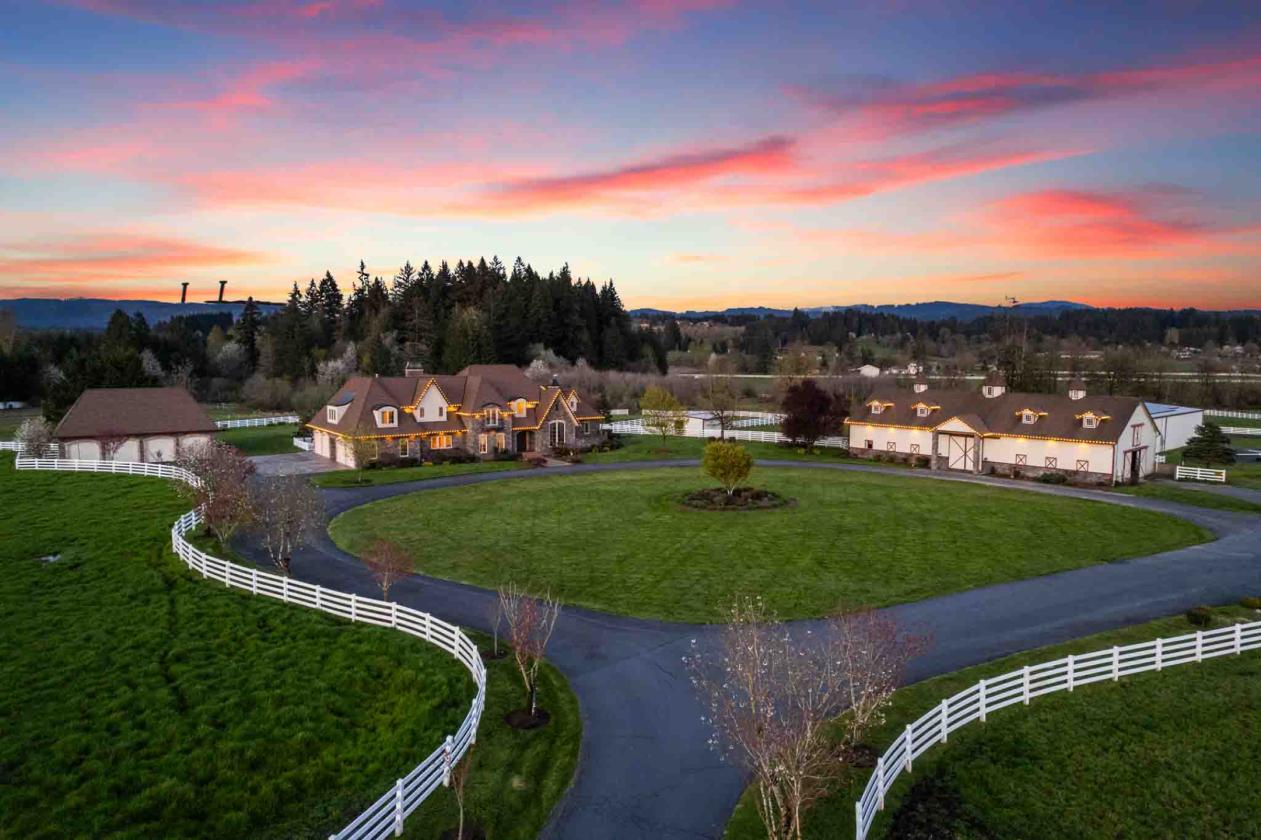 Luxury Equestrian Estate with Indoor Arena - photo 1